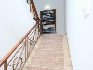 Oyo 619 Grand City Hotel 2