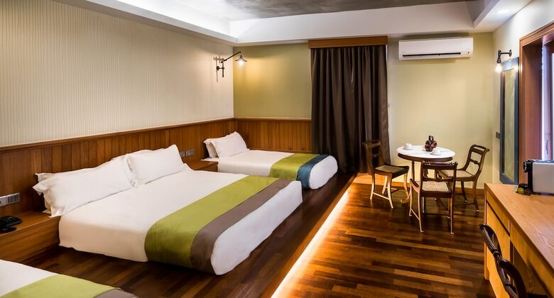 Treasures Hotel And Suites