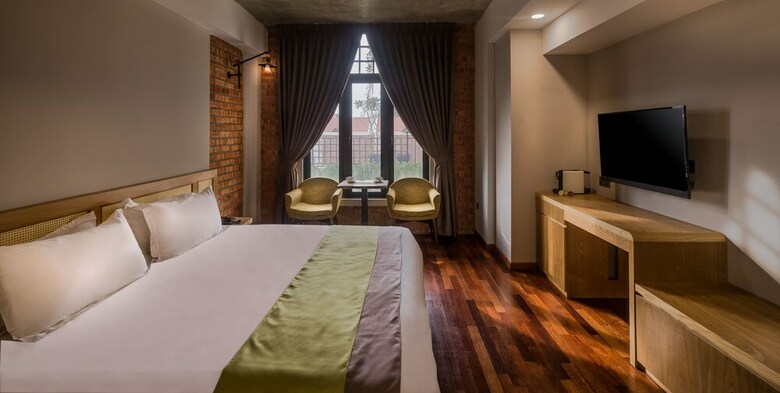 Treasures Hotel And Suites