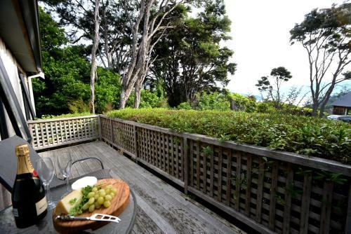 Secluded Getaway - Romantic And Tranquil Akaroa Holiday Home