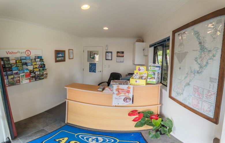 Antonio Mews Motel