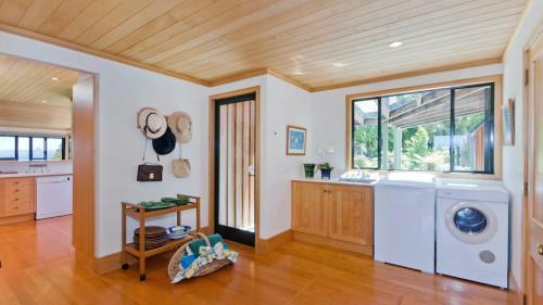 Taupo Treetops Lakestay
