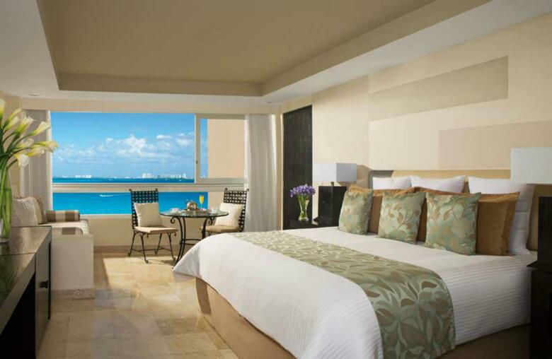 Hotel Dreams Sands Cancun Resort & Spa