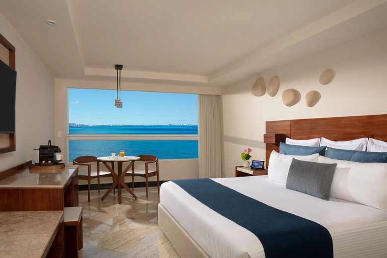 Hotel Dreams Sands Cancun Resort & Spa