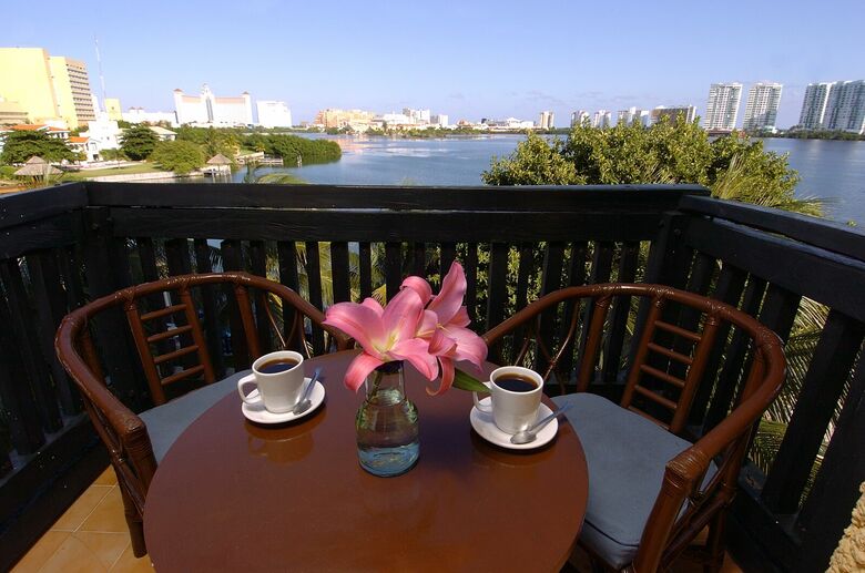 Hotel Imperial Laguna Faranda Canc�n