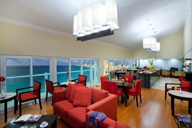 Hotel Krystal Canc�n