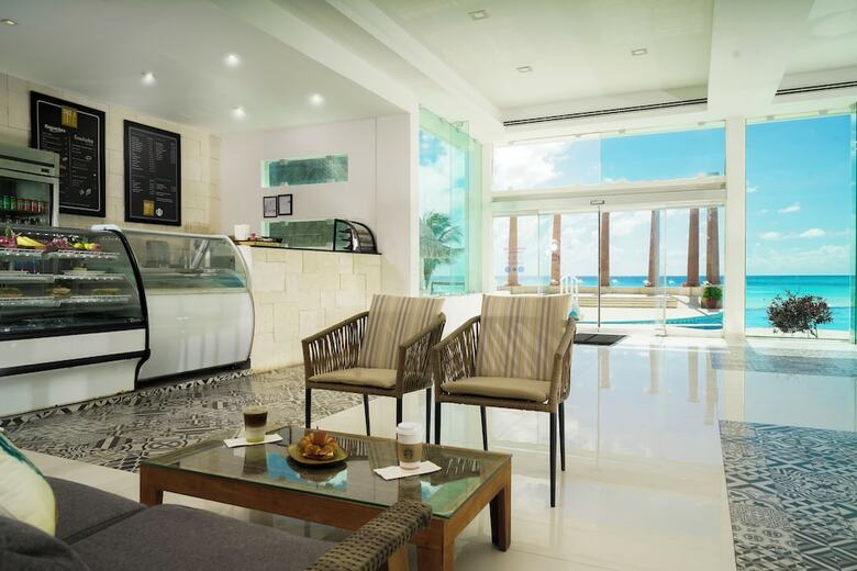 Hotel Krystal Canc�n