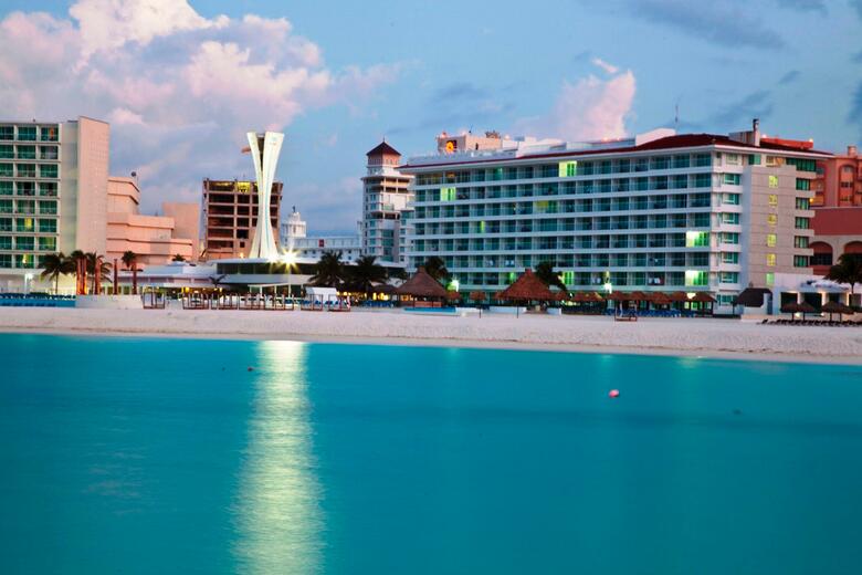 Hotel Krystal Canc�n