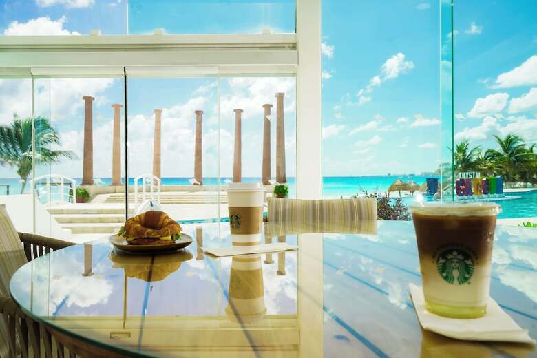 Hotel Krystal Canc�n