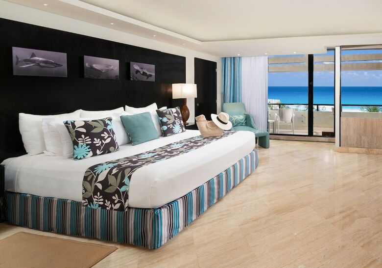 Hotel The Pyramid At Grand Cancun By Oasis
