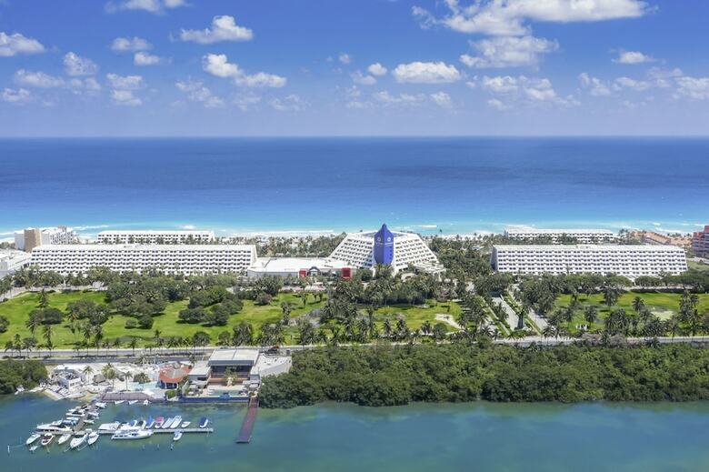 Hotel The Pyramid At Grand Cancun By Oasis