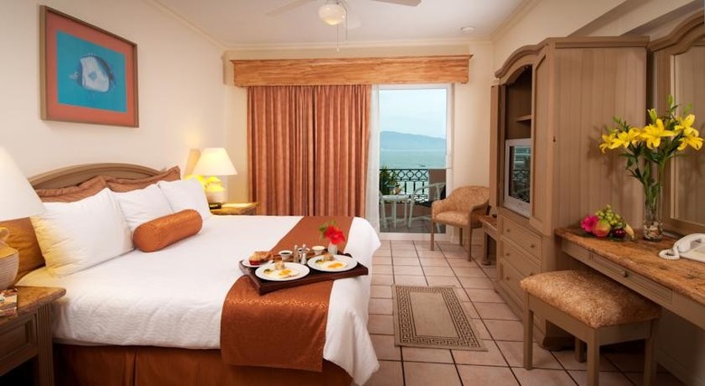 Hotel Golden Crown Paradise