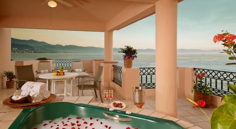 Hotel Golden Crown Paradise