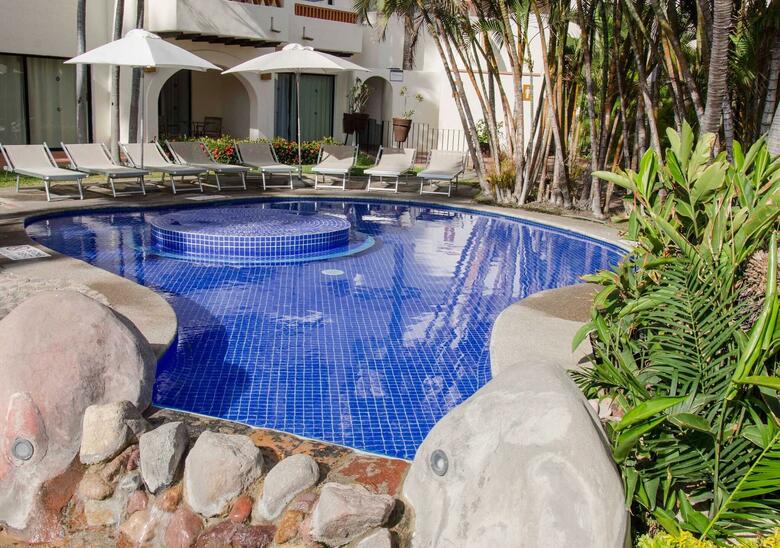 Hotel Plaza Pelicanos Grand Beach Resort