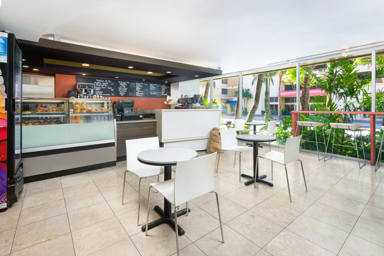 Hotel Courtyard By Marriott Waikiki Beach