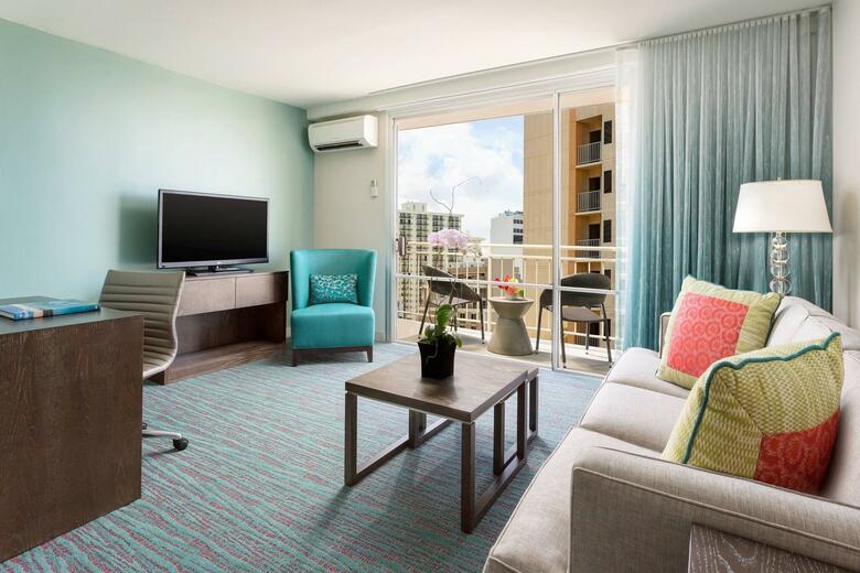 Hotel Courtyard By Marriott Waikiki Beach