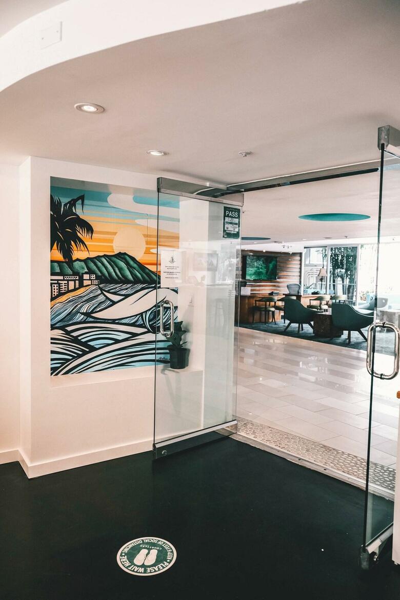 Hotel Courtyard By Marriott Waikiki Beach
