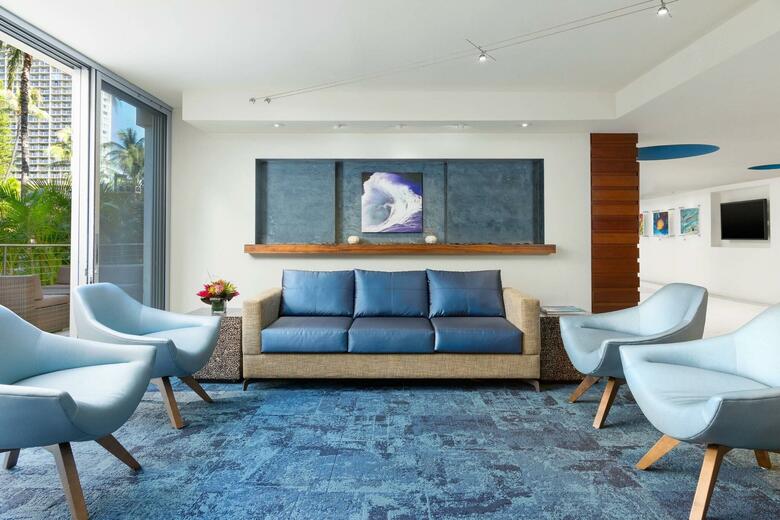 Hotel Courtyard By Marriott Waikiki Beach