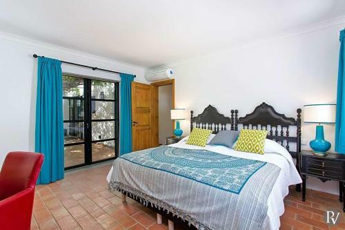 Sambada Villa Sleeps 10 Pool Air Con