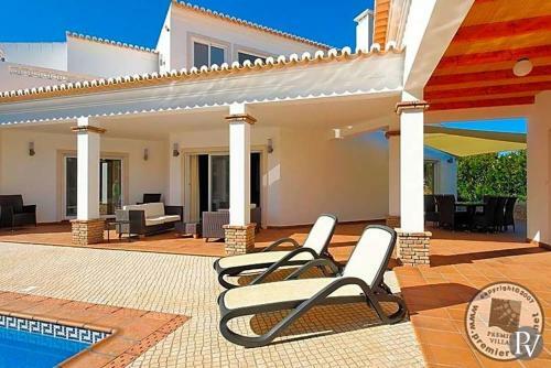 Alvor Villa Sleeps 8 Pool Air Con Wifi