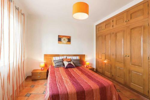 Ferrarias Villa Sleeps 6 Air Con Wifi