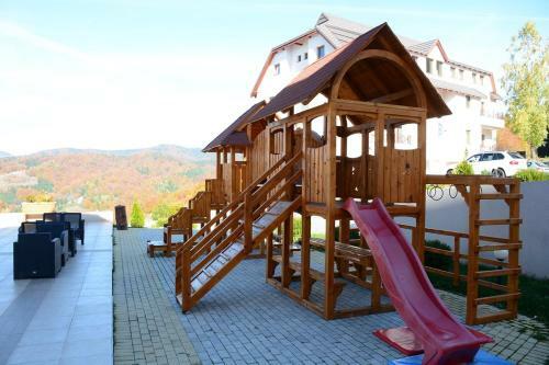 Lux Apartman U Hotelu Milmari