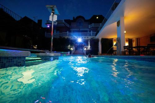 Hostal Guest House Lyubomir