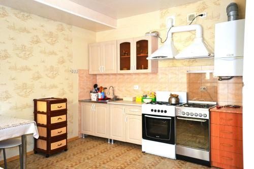 Hostal Guest House Tri Sestri
