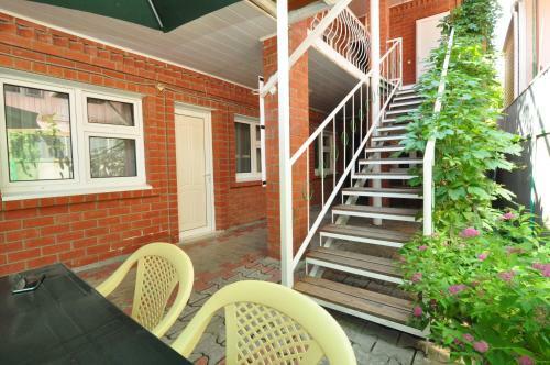 Hostal Guest House Kristiel