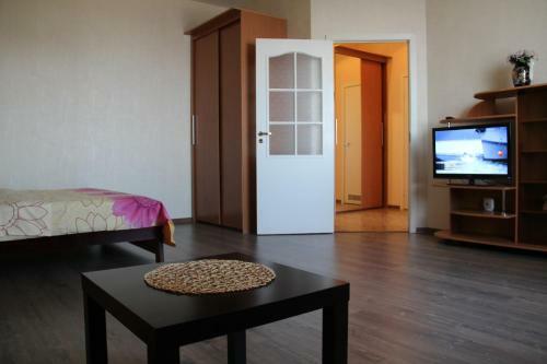 Apartment On Alleye Geroyev