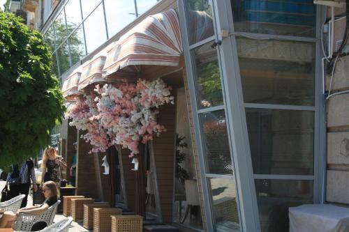 Apartment On Alleye Geroyev