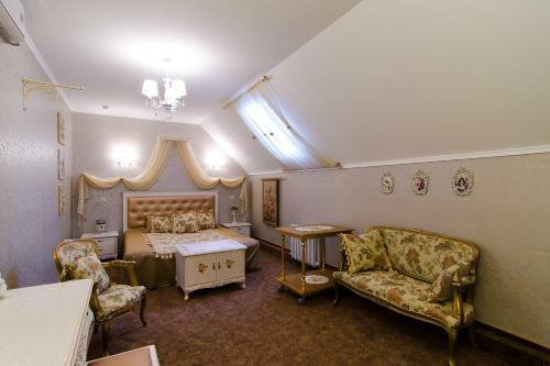Garden Hotel