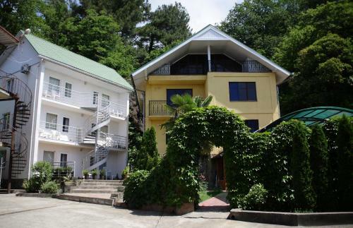 Hostal Loo Park