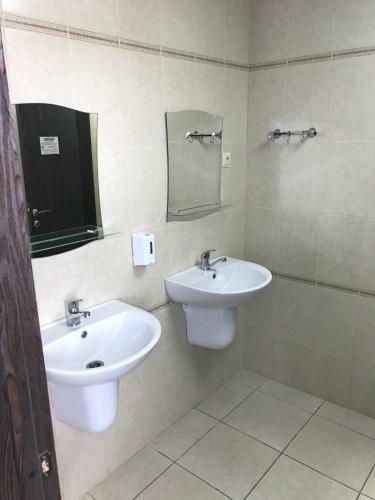Posada Europark Inn