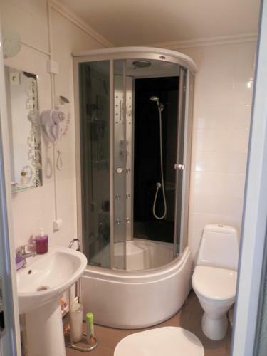 Hostal Nakhalenok Guest House