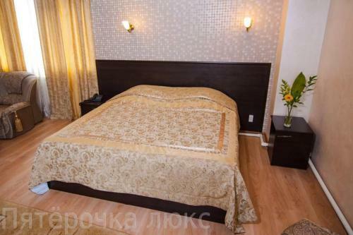 Hotel Pyaterochka Lux