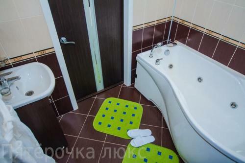 Hotel Pyaterochka Lux