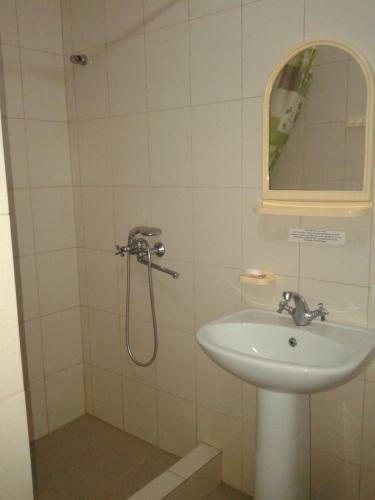 Hostal On Engelsa Guest House