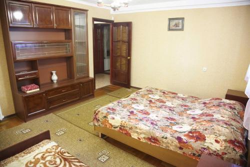 Apartaments On Shirokaya 36