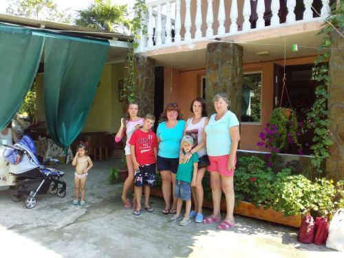 Hostal Guesthouse Novaya Volna