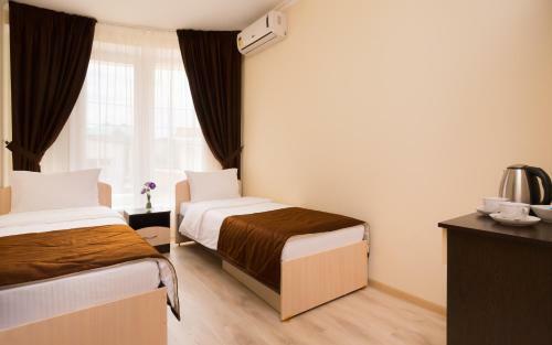 Hostal Sunrise Guest House