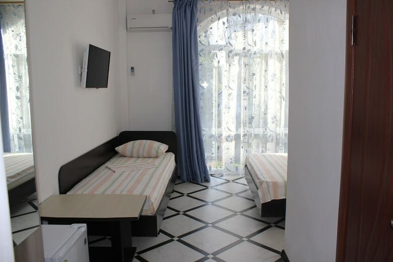 Hostal V Gostyah U Svetlany Guest House