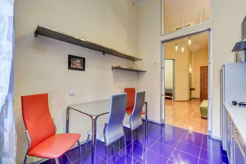 Apartamento Sutkipeterburg Nevsky Prospekt 65
