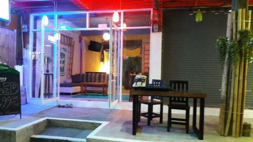 Albergue Tiki Tiki Commonwealth Haad Rin