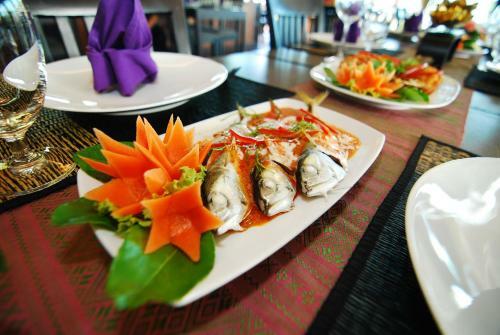 Hotel Baan Amphawa Resort & Spa