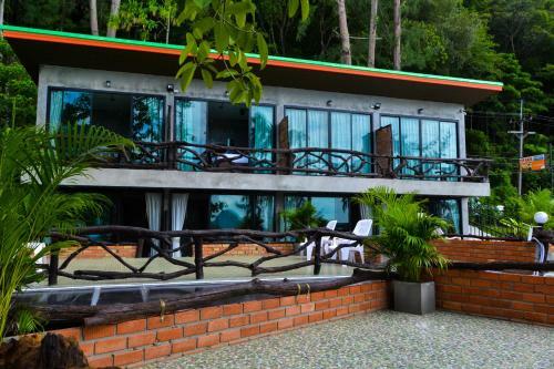 Baan Tubkaek Hotel