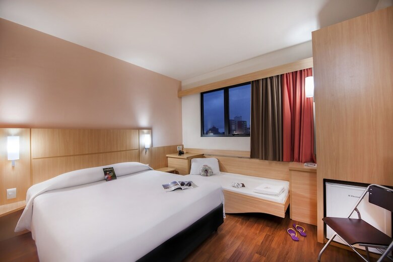 Hotel Ibis Curitiba Shopping