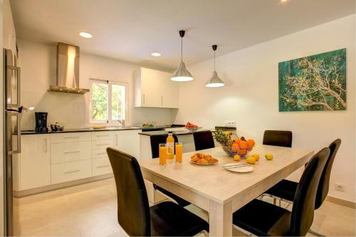 Doganyuva Villa Sleeps 6 Air Con