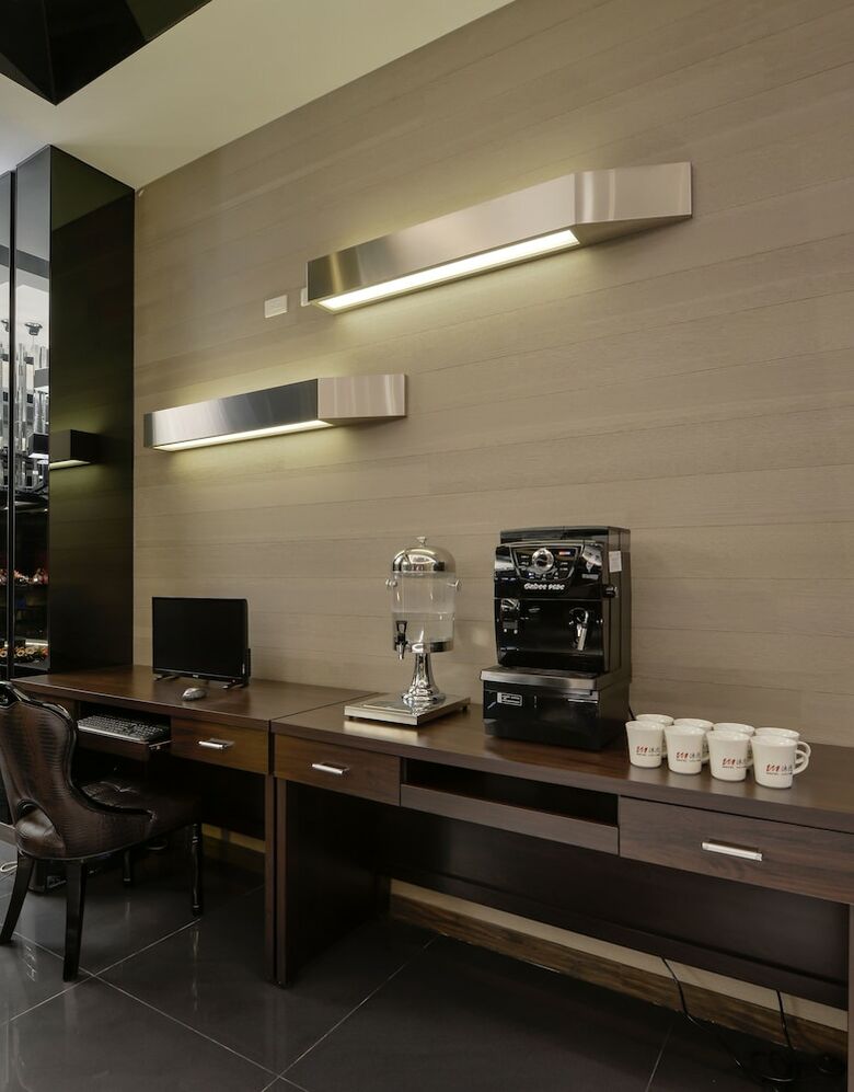 M Hotel