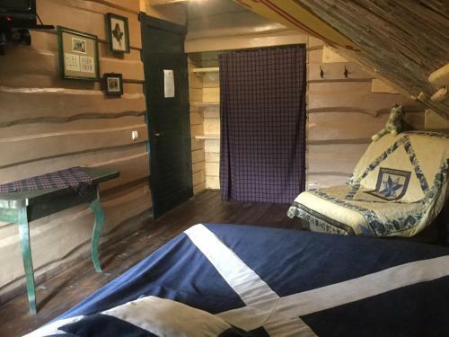 Hostal Salamandra Village